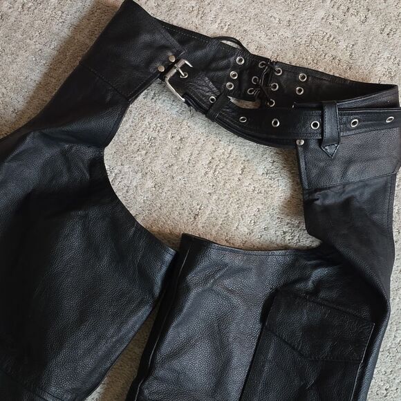 Genuine Leather | Black Leather Chaps with Quilted Lining - Picture 7 of 8